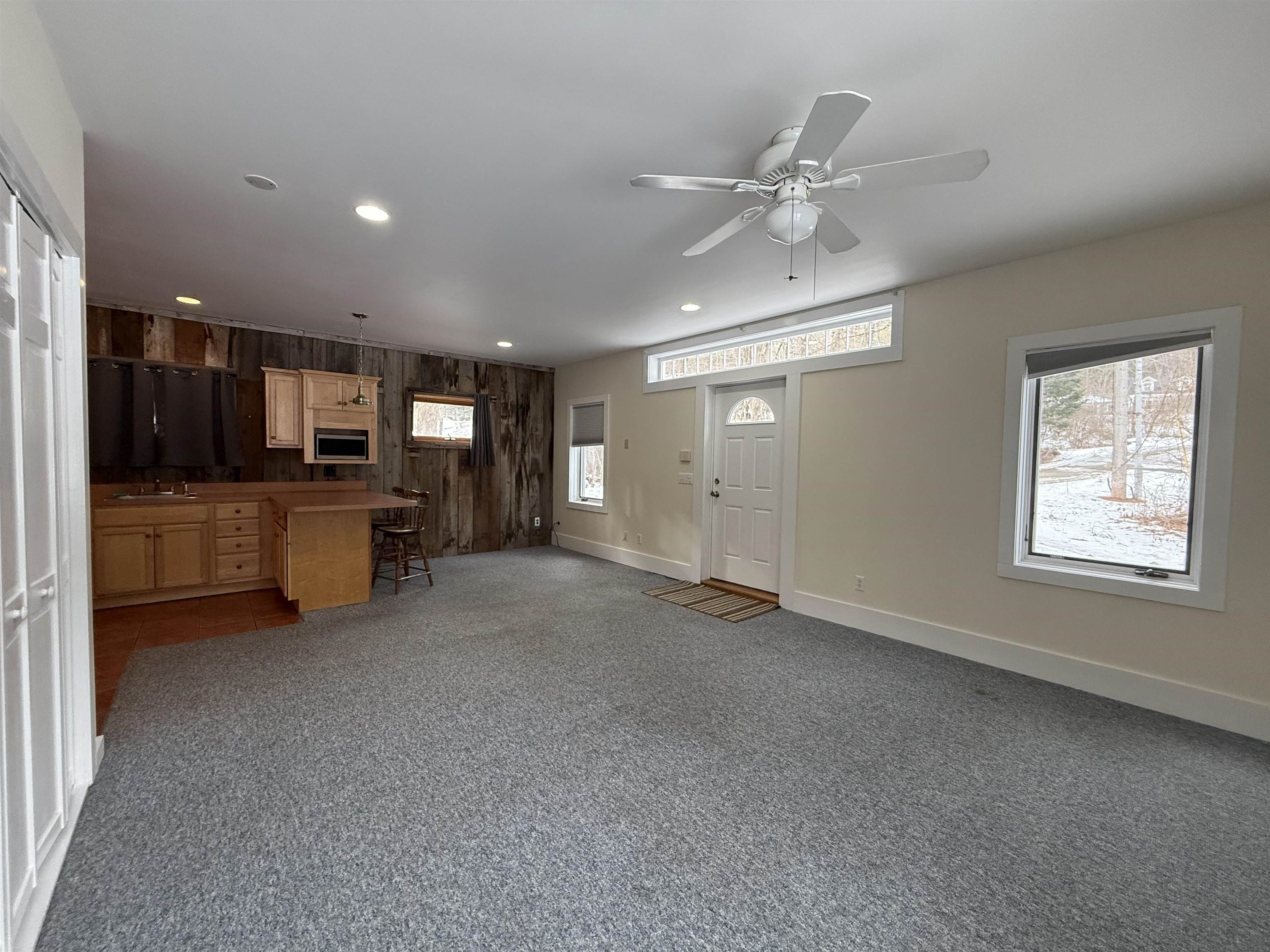 118 Highway 30, Unit 1 Newfane, VT 05345 - Photo 3 of 33