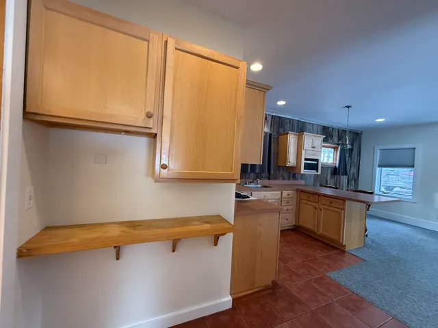 $1,600 | 118 Highway 30, Unit 1, Newfane, VT 05345