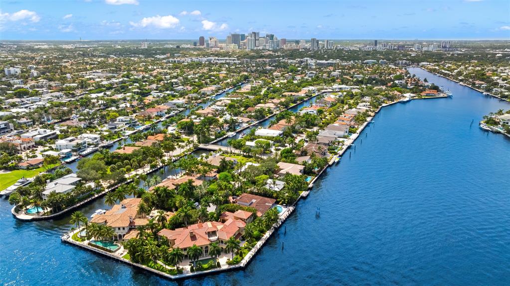 2701 Aqua Vista Boulevard Fort Lauderdale, FL 33301 - Photo 21 of 21 an aerial view of residential houses with outdoor space and lake view