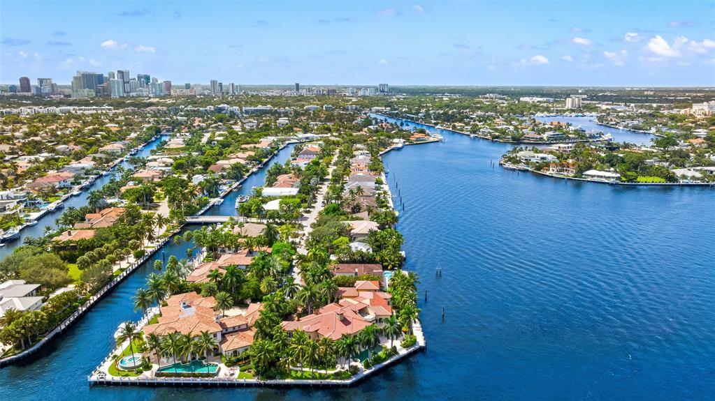 2701 Aqua Vista Boulevard Fort Lauderdale, FL 33301 - Photo 10 of 21 an aerial view of residential houses with outdoor space and river