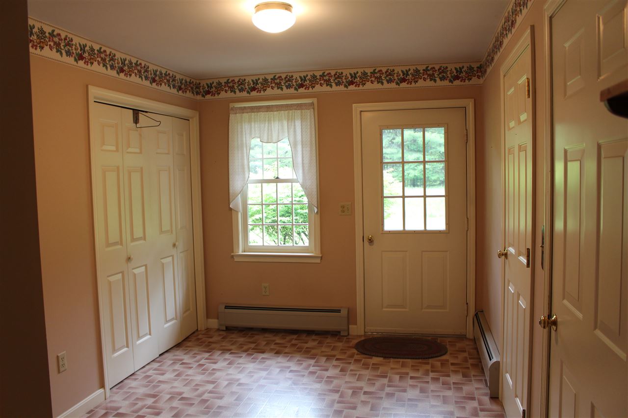 44 Concord Stage Road Dunbarton, NH 03046 - Photo 8 of 18