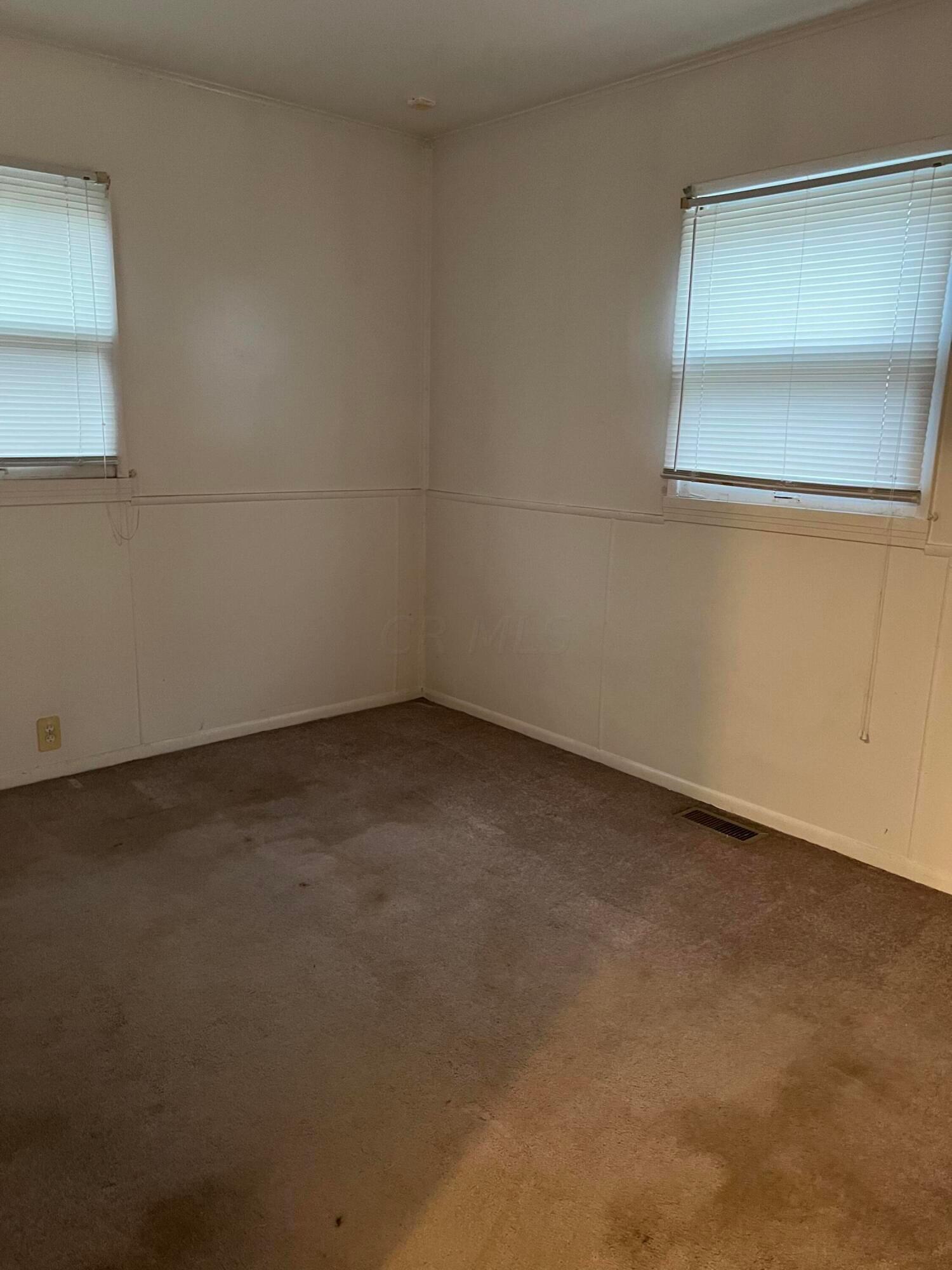 3612 Karl Road Columbus, OH 43224 - Photo 8 of 18 BA1B999E-6652-4732-A98F-1863DE30FDFA