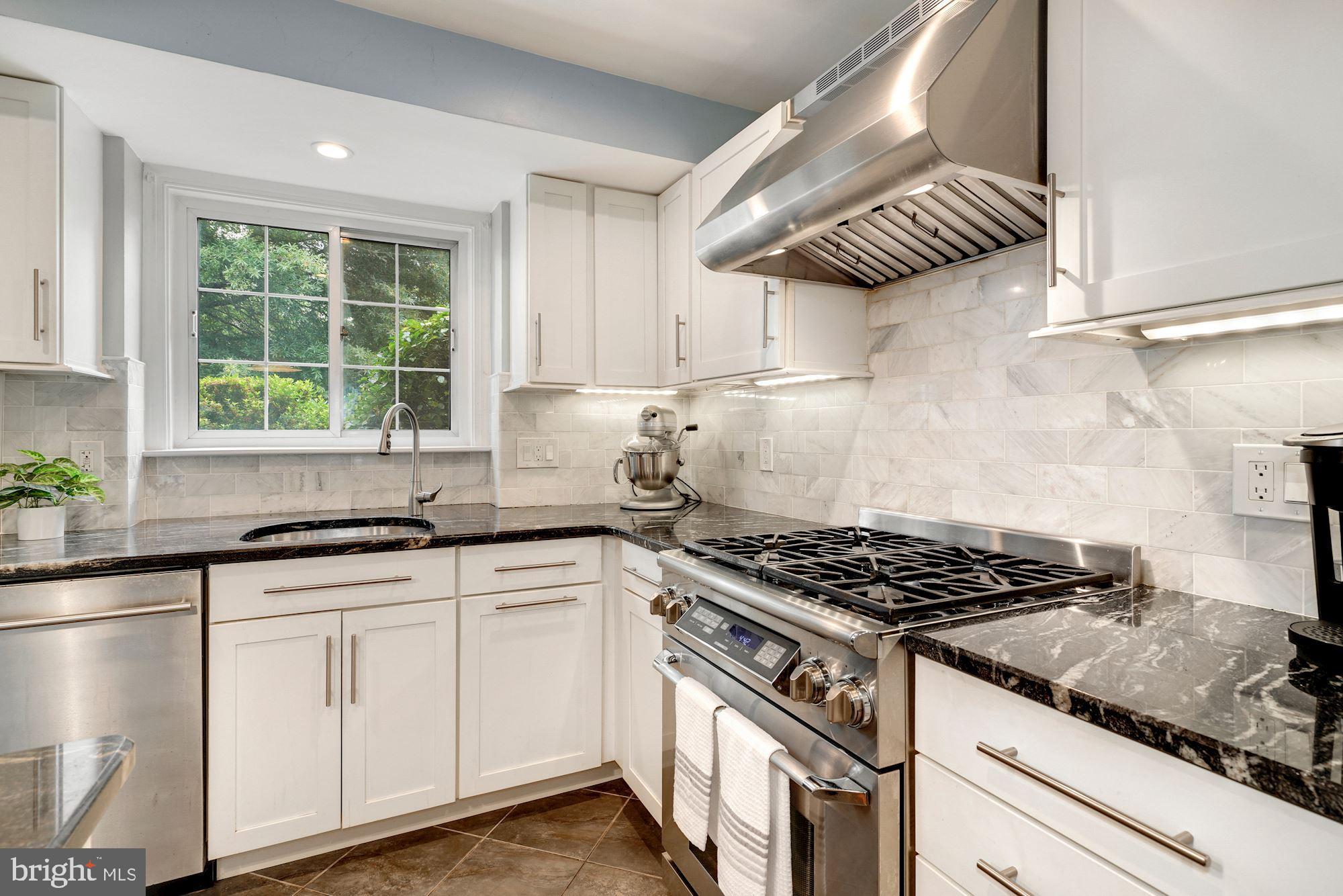 1806 Preston Road Alexandria, VA 22302 - Photo 1 of 42 Updated kitchen