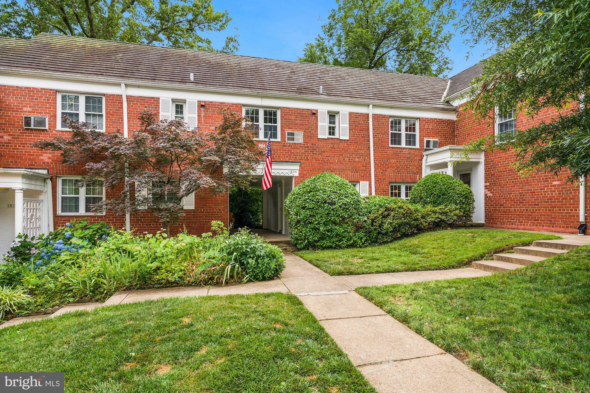 1806 Preston Road Alexandria, VA 22302 - Photo 26 of 42 Front exterior
