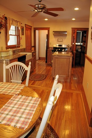 29 Virginia Road Quincy, MA 02169 - Photo 3 of 26 Gallery Image 3
