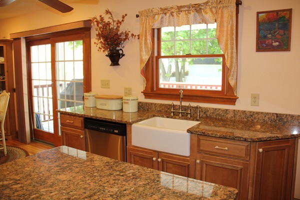 29 Virginia Road Quincy, MA 02169 - Photo 4 of 26 Gallery Image 4