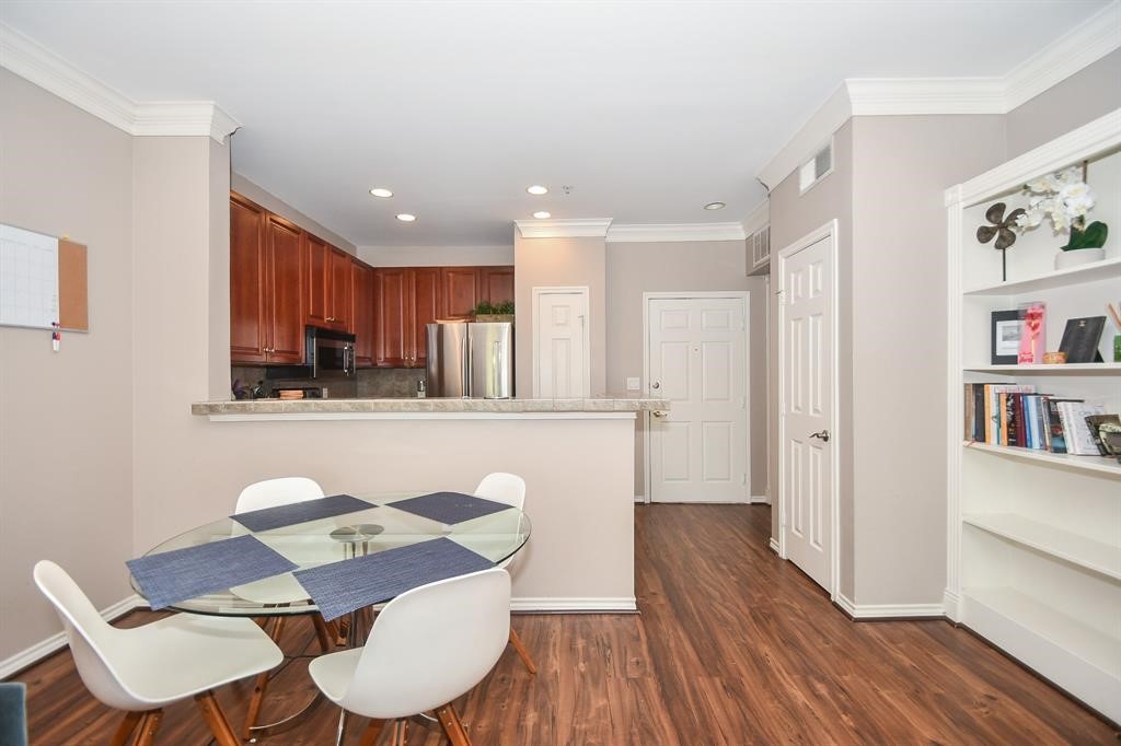 2400 McCue Road, Unit 444 Houston, TX 77056 - Photo 9 of 22