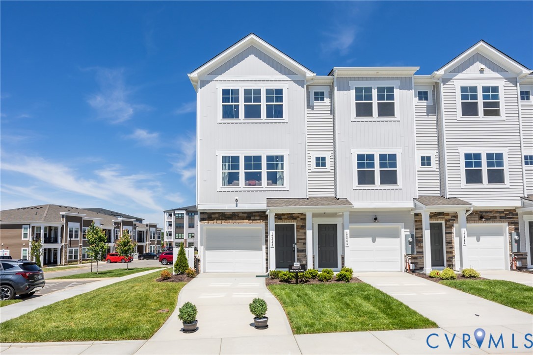 12438 Wescott Avenue Midlothian, VA 23112 - Photo 2 of 46