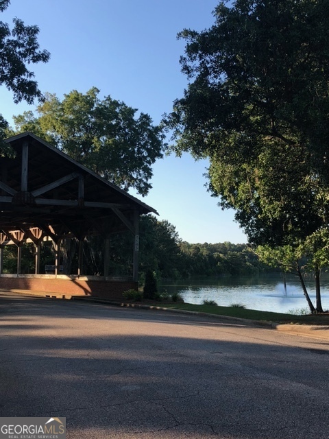 203 Manchester Drive Albany, GA 31721 - Photo 2 of 6