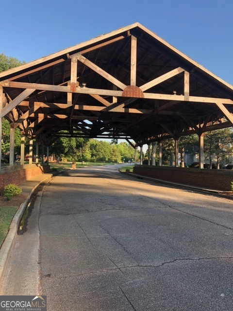 203 Manchester Drive Albany, GA 31721 - Photo 3 of 6 a view of a building with a street