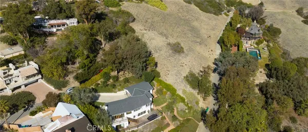 $2,000,000 | 1950 Upper Rim Rock Road, Laguna Beach, CA 92651