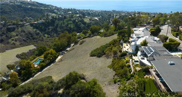 $2,000,000 | 1950 Upper Rim Rock Road, Laguna Beach, CA 92651
