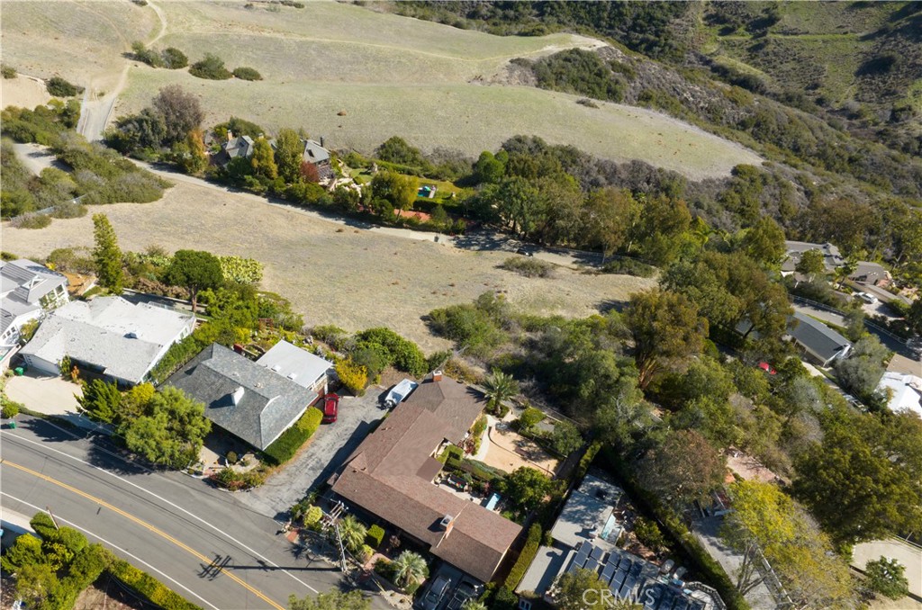 1950 Upper Rim Rock Road Laguna Beach, CA 92651 - Photo 8 of 14