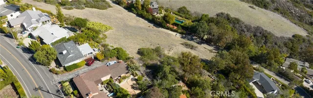 $1,750,000 | 1950 Upper Rim Rock Road, Laguna Beach, CA 92651