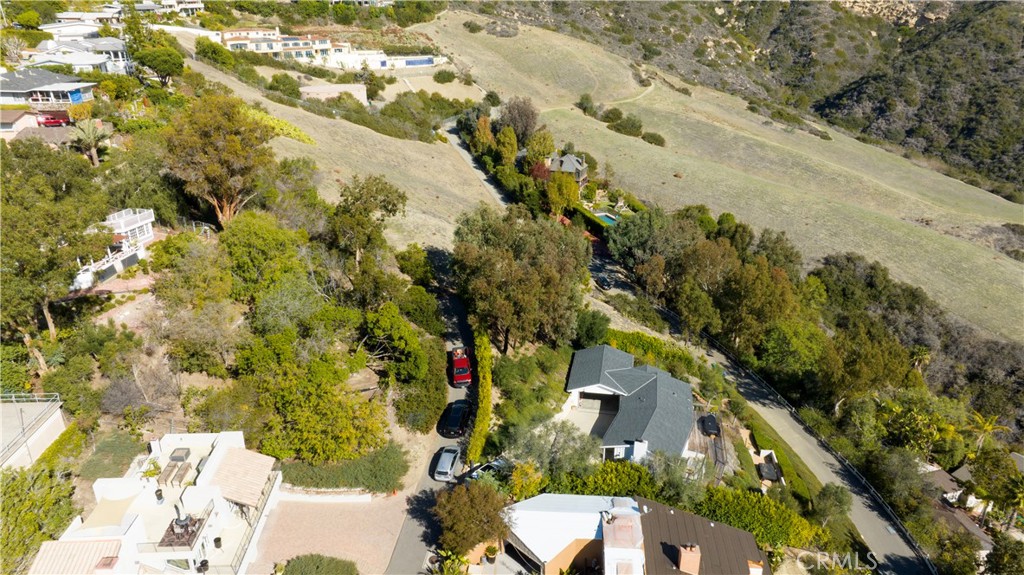 1950 Upper Rim Rock Road Laguna Beach, CA 92651 - Photo 10 of 14