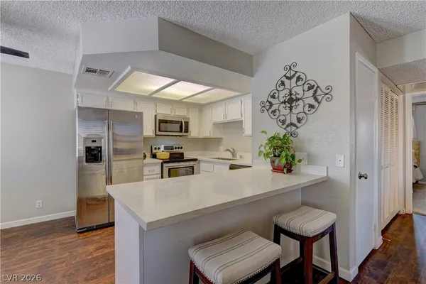 $205,000 | 912 Falconhead Lane, Unit 201, Las Vegas, NV 89128