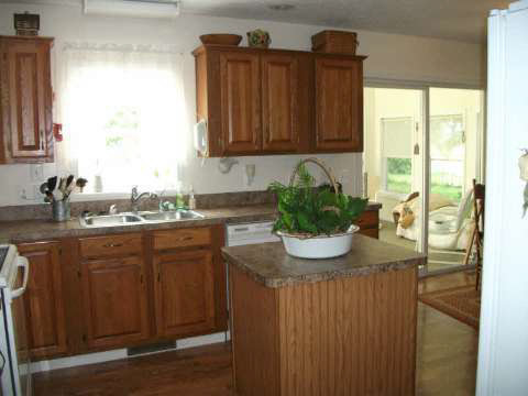 8195 Ormes Road Vassar, MI 48768 - Photo 6 of 18 20364481-5.JPG