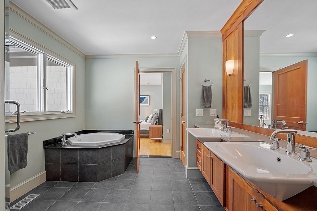 300 South Great Road Lincoln, MA 01773 - Photo 20 of 41