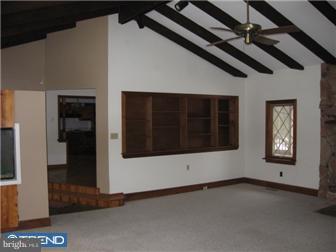 5 Bishop Road Tabernacle, NJ 08088 - Photo 3 of 12 Living Room