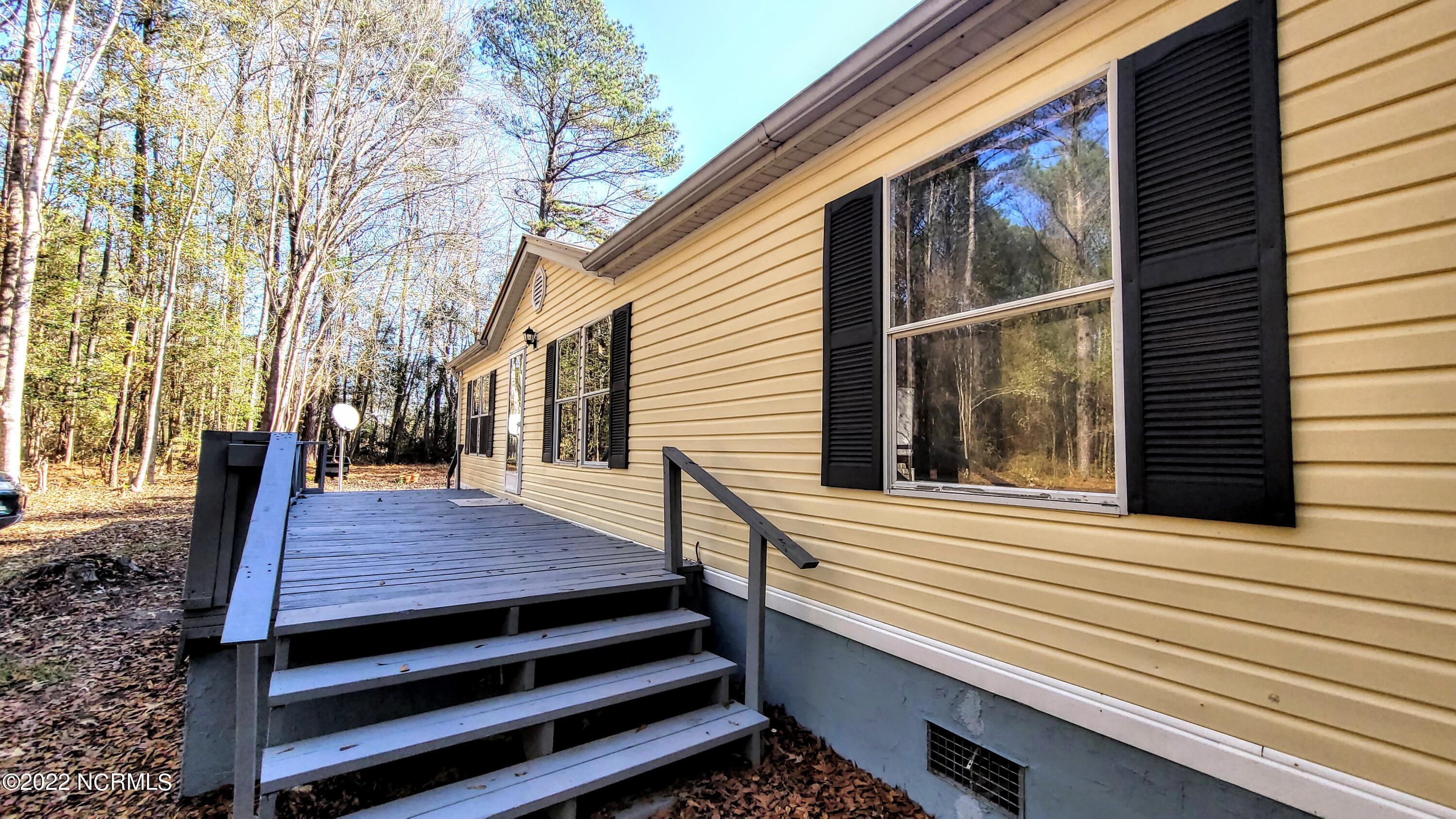 4261 Blue Banks Loop Road Northeast Leland, NC 28451 - Photo 2 of 23 20221213_130157