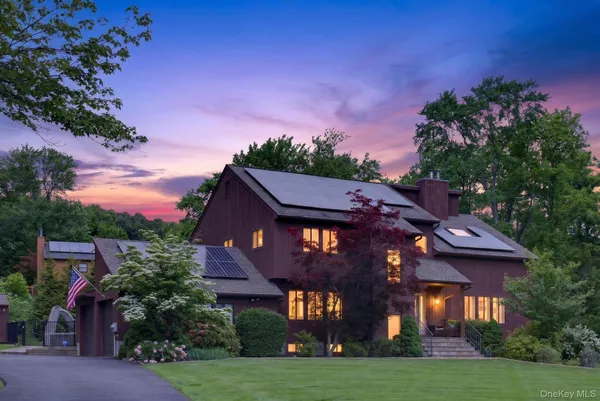 $1,199,000 | 19 Apple Hill Drive, Cortlandt Manor, NY 10567