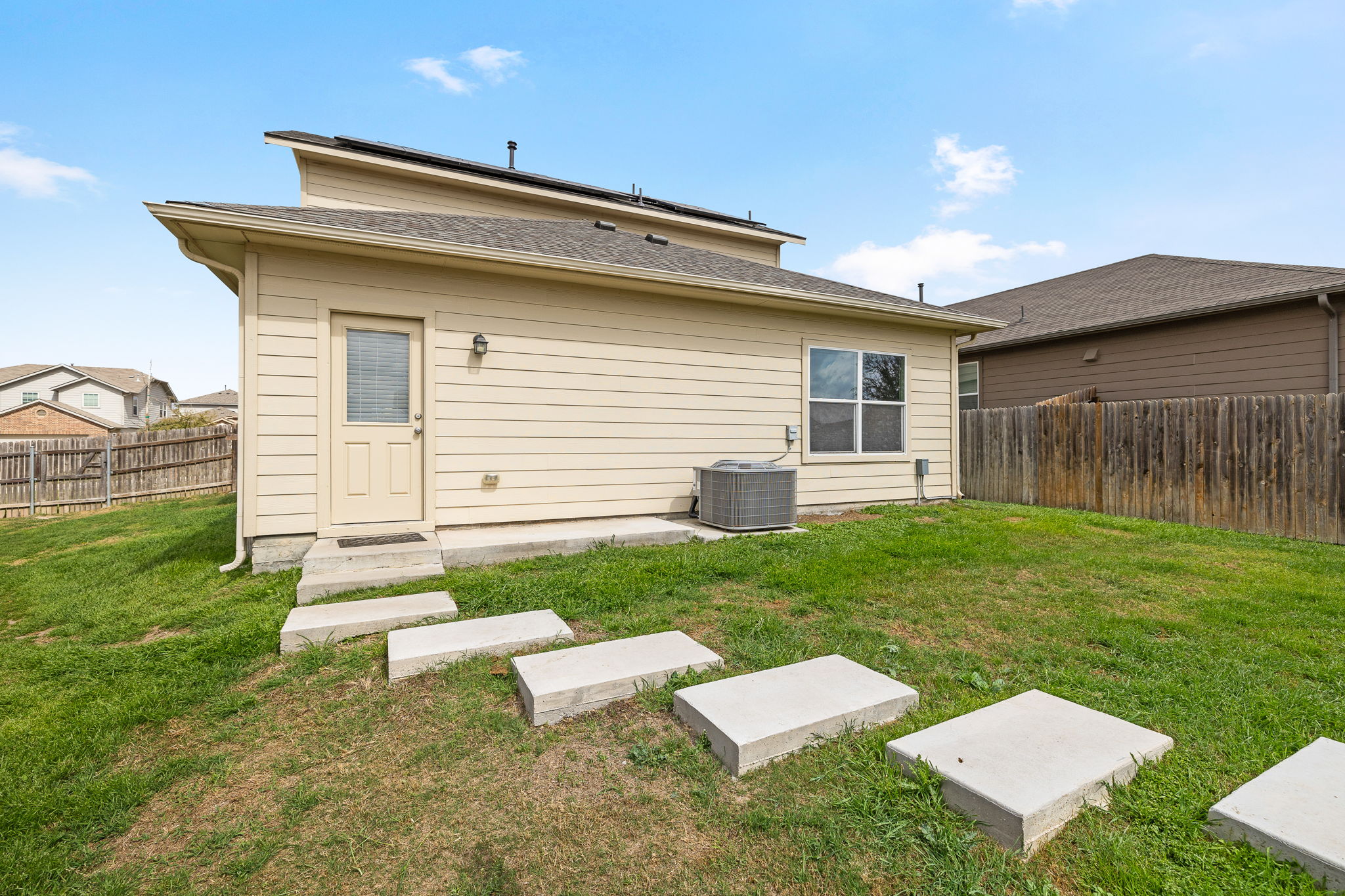 2009 Grow Lane Austin, TX 78754 - Photo 26 of 29