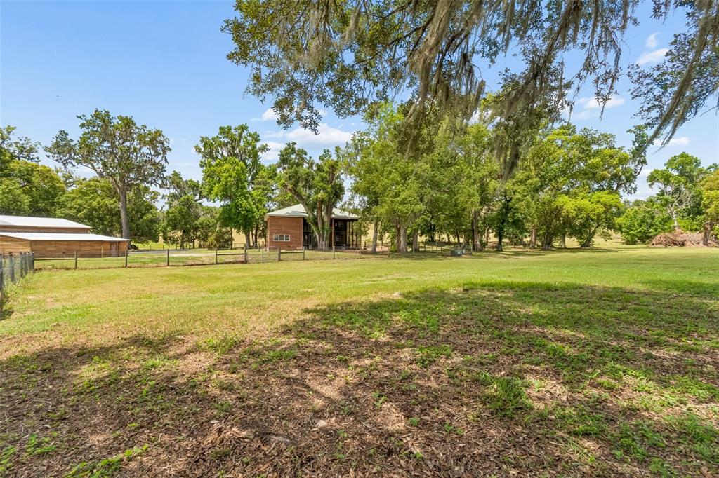 17345 Sweetwater Road Dade City, FL 33523 - Photo 59 of 77
