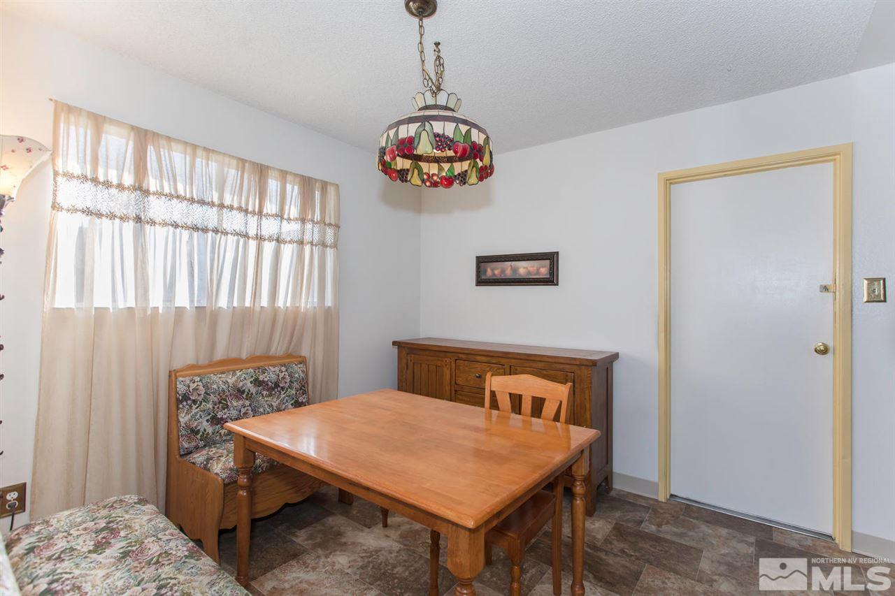 2180 Platora Way Reno, NV 89512 - Photo 5 of 19 Photo 5