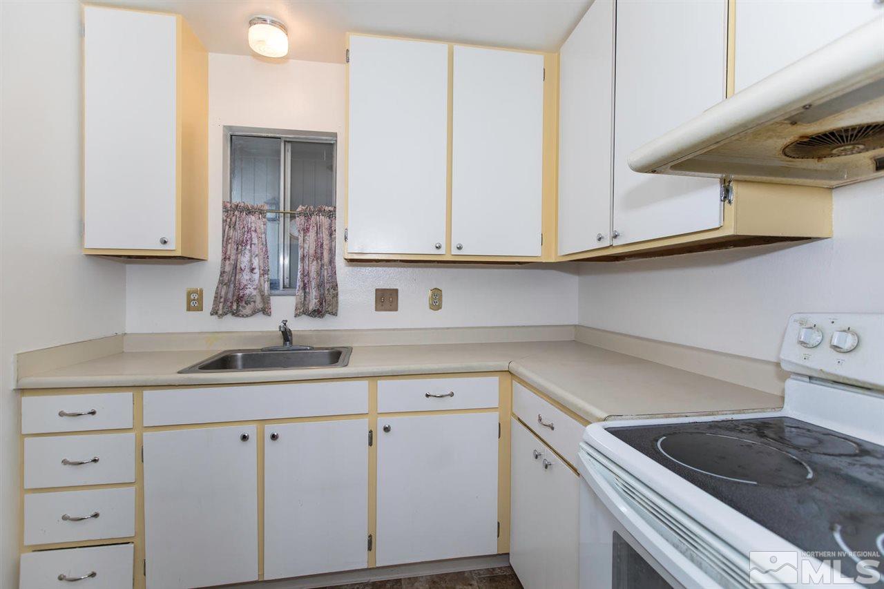 2180 Platora Way Reno, NV 89512 - Photo 7 of 19 Photo 7