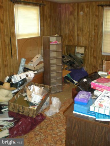1233 Greystone Road Halethorpe, MD 21227 - Photo 9 of 30 a view of a room with gym equipment
