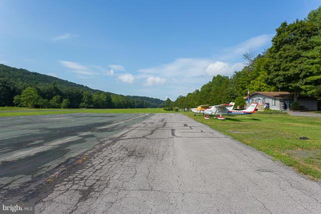 7481 Supinlick Ridge Road Basye, VA 22842 - Photo 28 of 29 Community