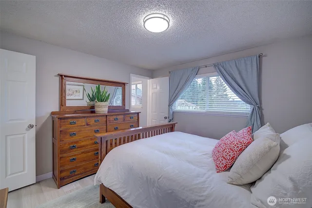 $810,000 | 3702 201st Place Southwest, Lynnwood, WA 98036