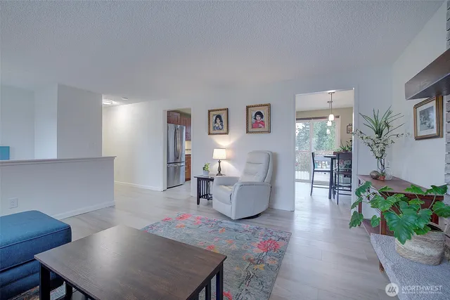 $810,000 | 3702 201st Place Southwest, Lynnwood, WA 98036