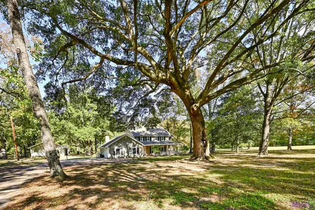 $598,000 | 15492 La Highway, St. Francisville, LA 70775