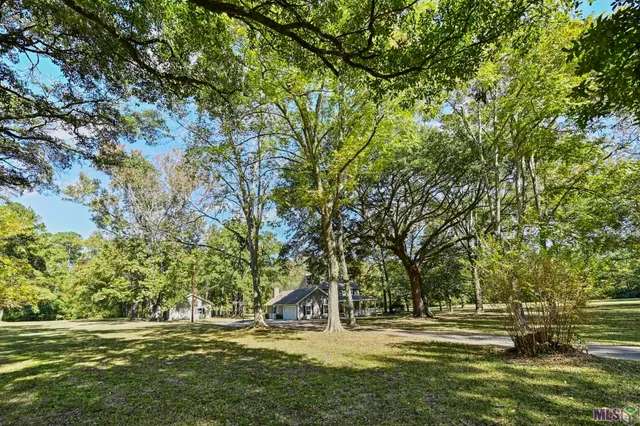 $598,000 | 15492 La Highway, St. Francisville, LA 70775
