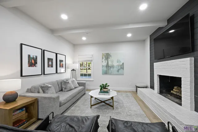 $598,000 | 15492 La Highway, St. Francisville, LA 70775