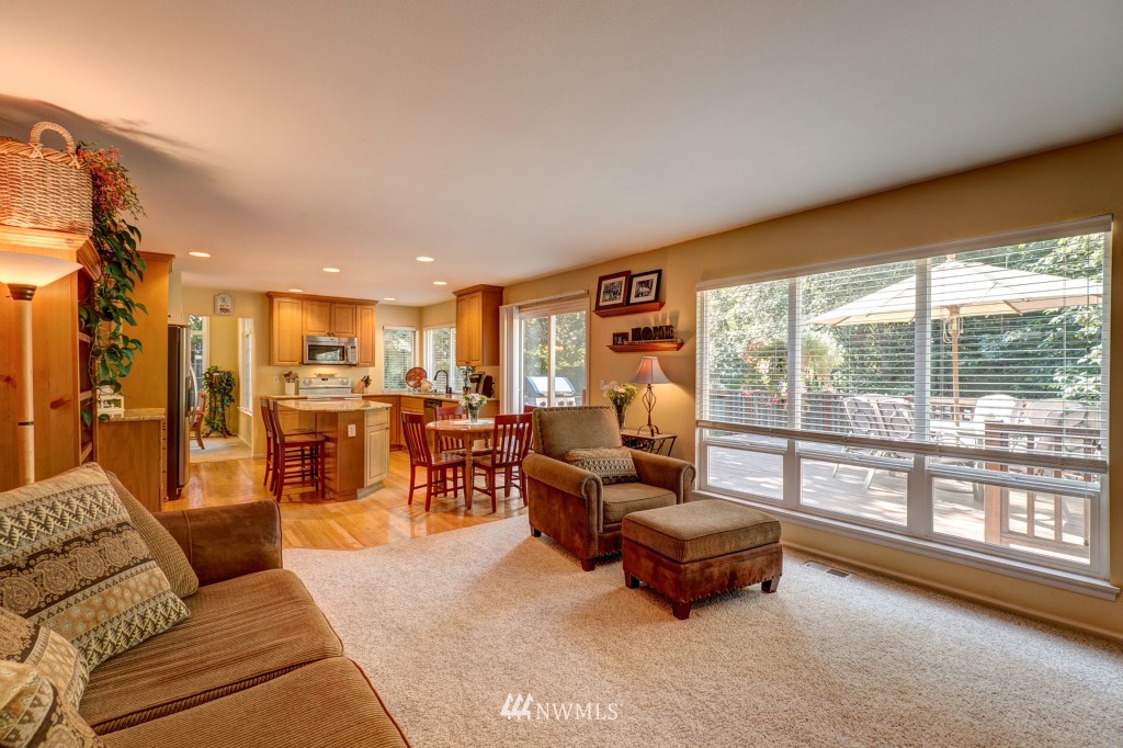2702 204th Street Southeast Bothell, WA 98021 - Photo 11 of 20