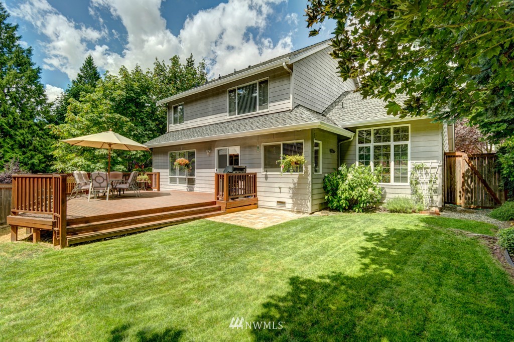 2702 204th Street Southeast Bothell, WA 98021 - Photo 9 of 20