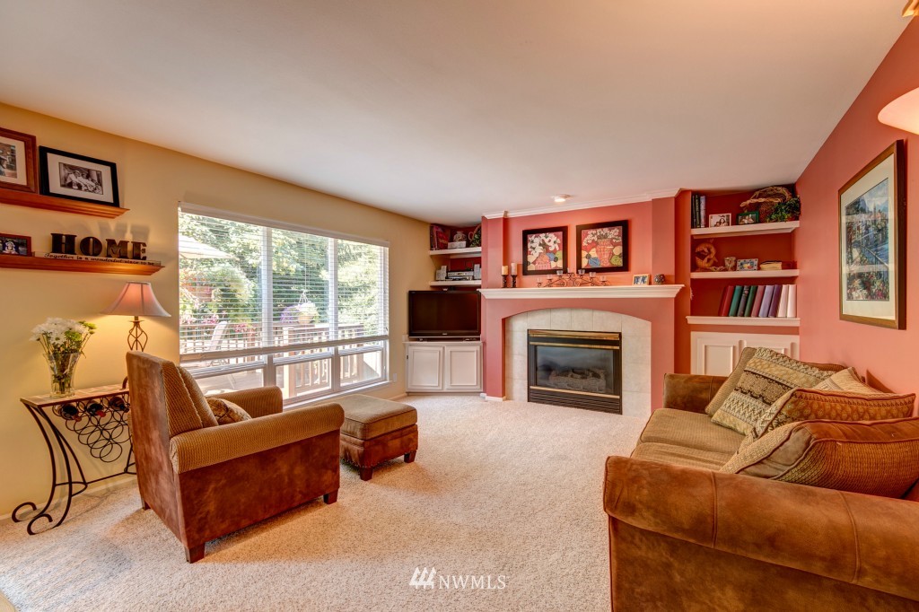 2702 204th Street Southeast Bothell, WA 98021 - Photo 10 of 20