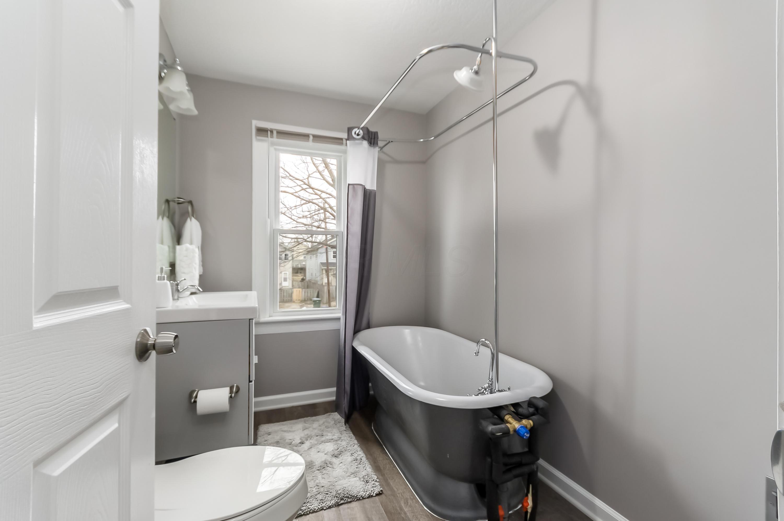 60 West Weber Road Columbus, OH 43202 - Photo 12 of 34 Gallery Image 12