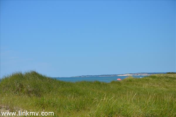 140 Watcha Club Road West Tisbury, MA 02568 - Photo 6 of 13 http://d1qzqeyxiitrap.cloudfront.net/photos/25514/600/4c15528b.jpg