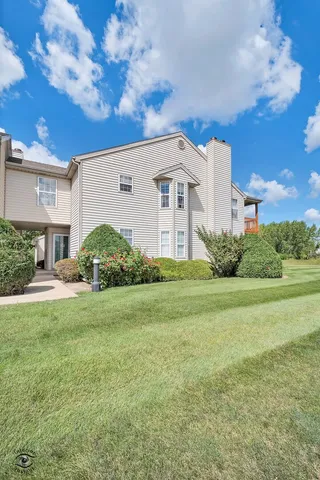$174,900 | 608 Huntington Court, Unit 608, Bourbonnais, IL 60914