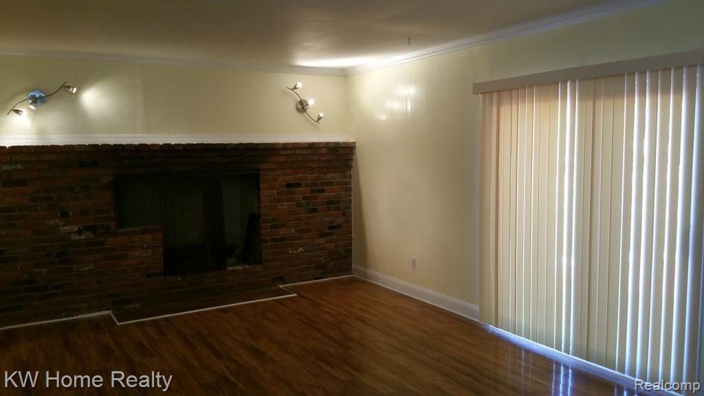 23530 Rockingham Street Southfield, MI 48033 - Photo 38 of 67 20150520_113745.jpg