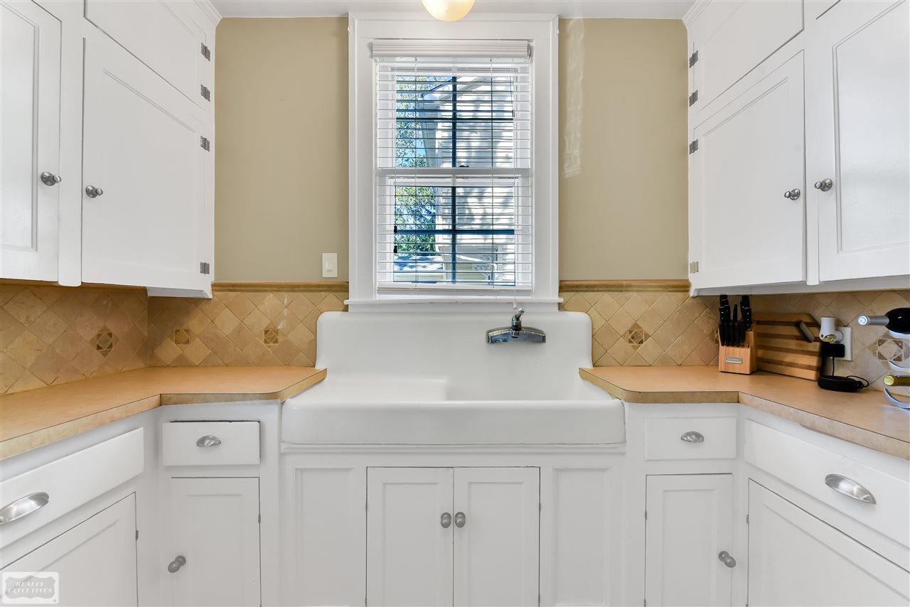 841 Fisher Road Grosse Pointe, MI 48230 - Photo 11 of 25