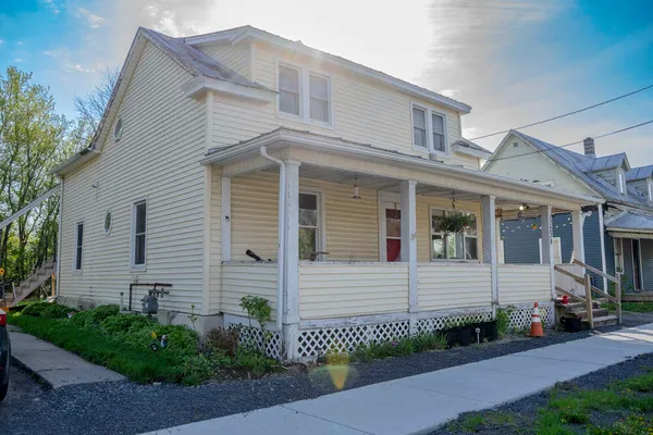 $129,000 | 11238 Highway 9, Champlain, NY 12919