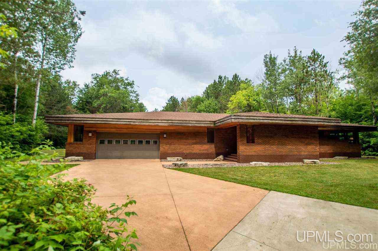 4855 Hendrickson Road Manistique, MI 49854 - Photo 1 of 42