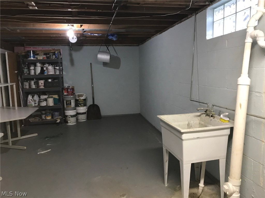 2906 Lake Road West Ashtabula, OH 44004 - Photo 17 of 21 Gallery Image 17