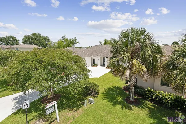 $474,900 | 6112 Royal Palms Drive, Gonzales, LA 70737