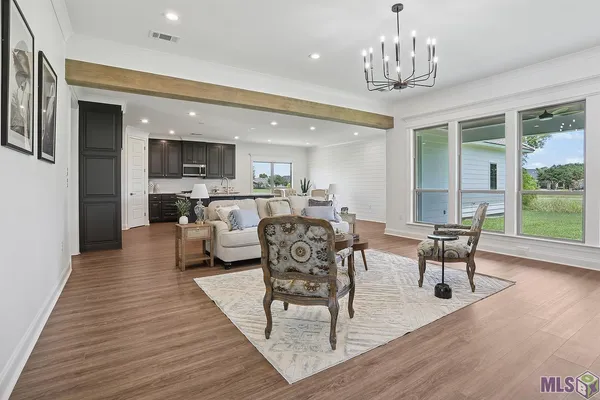 $474,900 | 6112 Royal Palms Drive, Gonzales, LA 70737