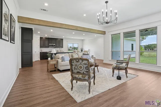 $489,900 | 6112 Royal Palms Drive, Gonzales, LA 70737